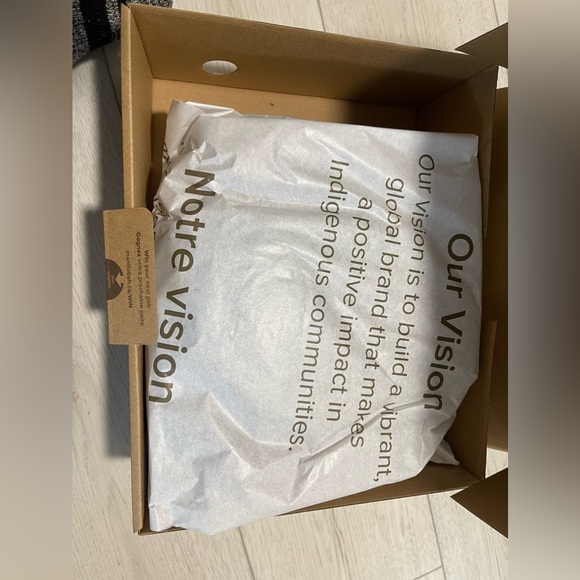 Brand new Manitobah mukluks - Picture 4 of 6